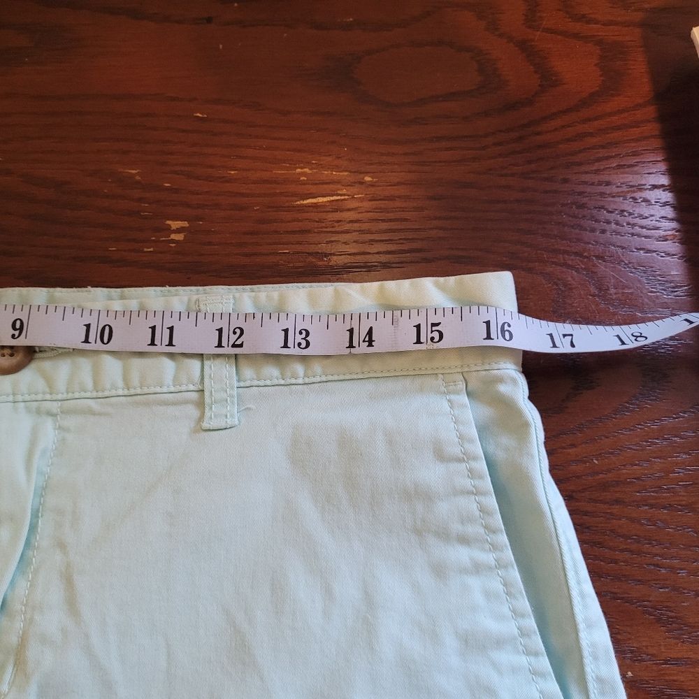 Gap Khakis Girlfriend 4 Inch Shorts - Light Green/Mint - Women's Size 6 (US) - Picture 5 of 5